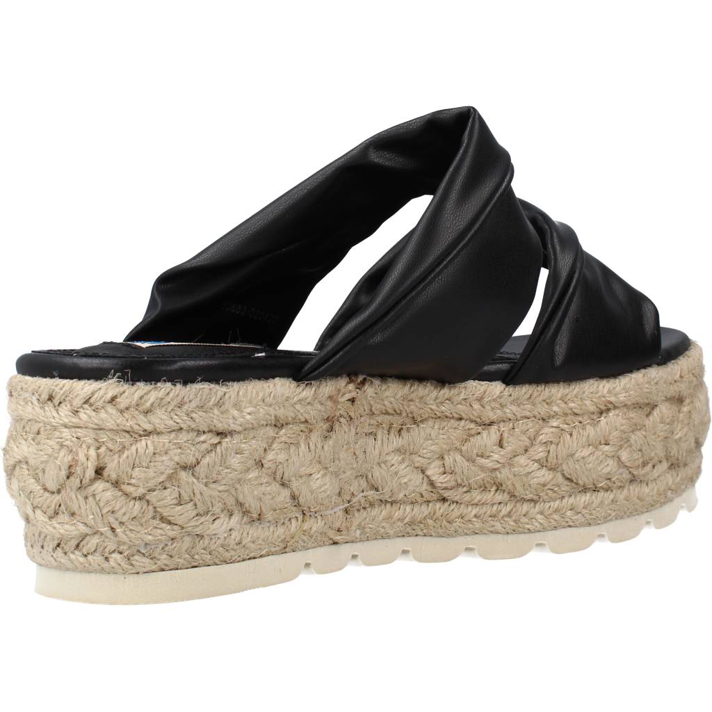 MTNG M en color C  (3)