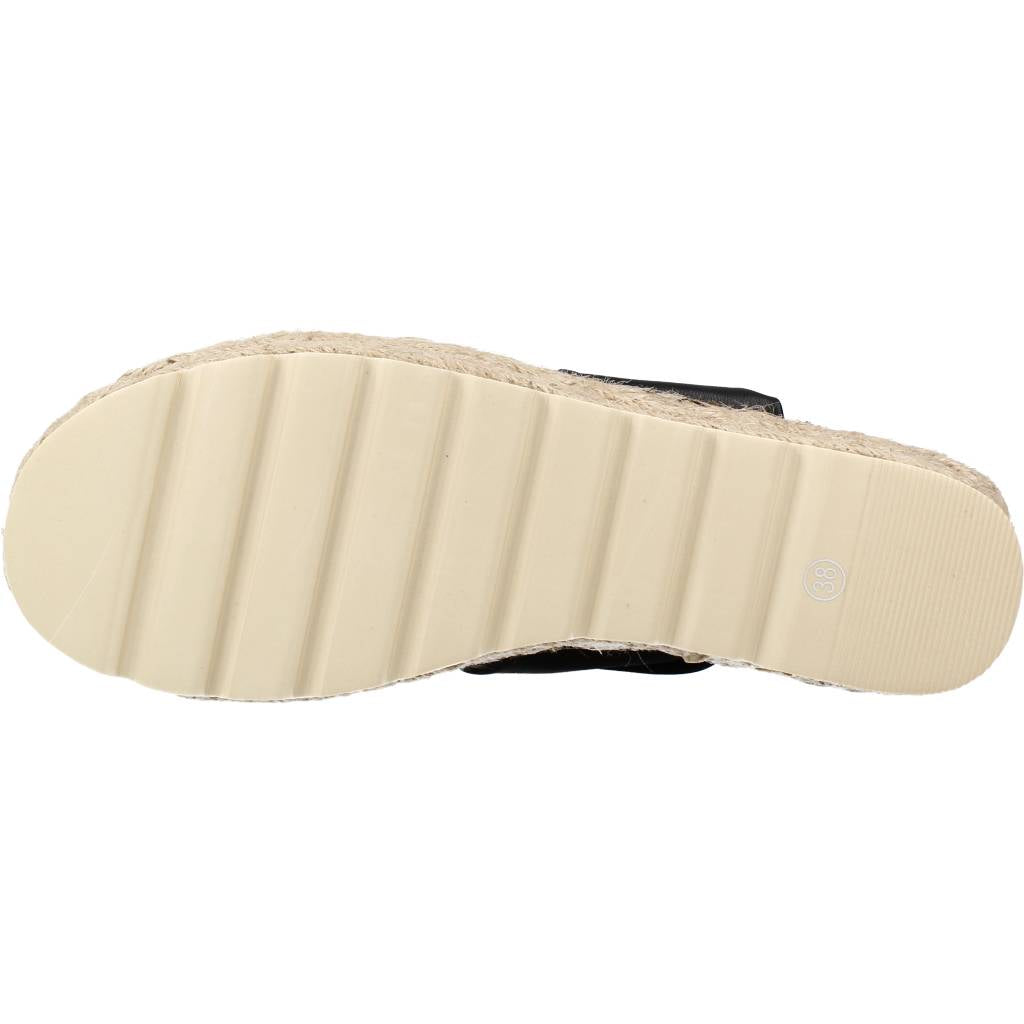 MTNG M en color C  (6)