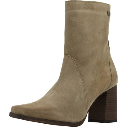 MTNG M  en color C  (1)