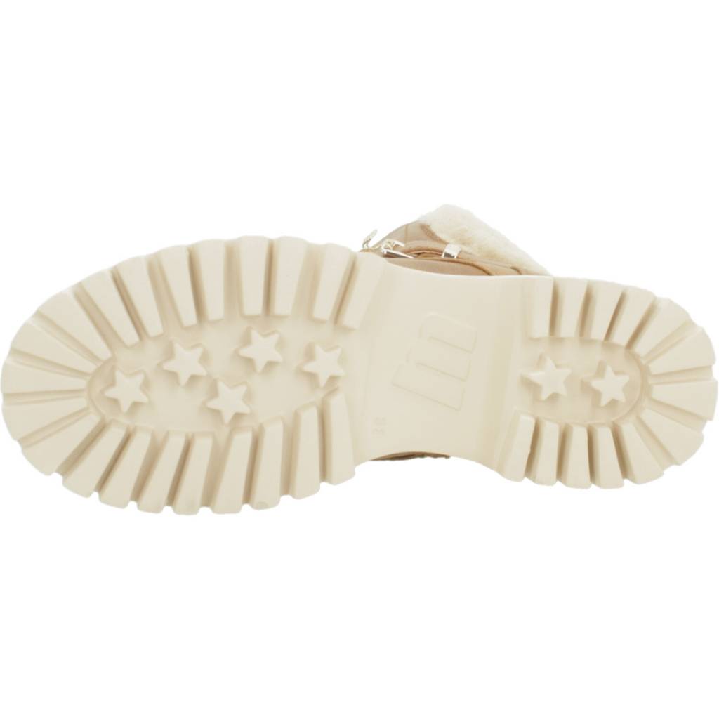 MTNG M en color C  (6)