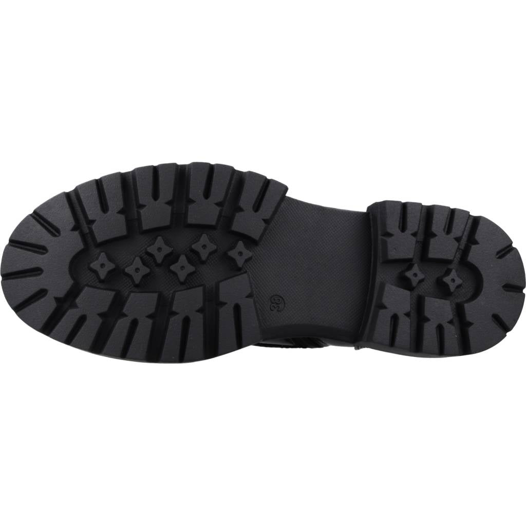 MTNG M en color C  (6)