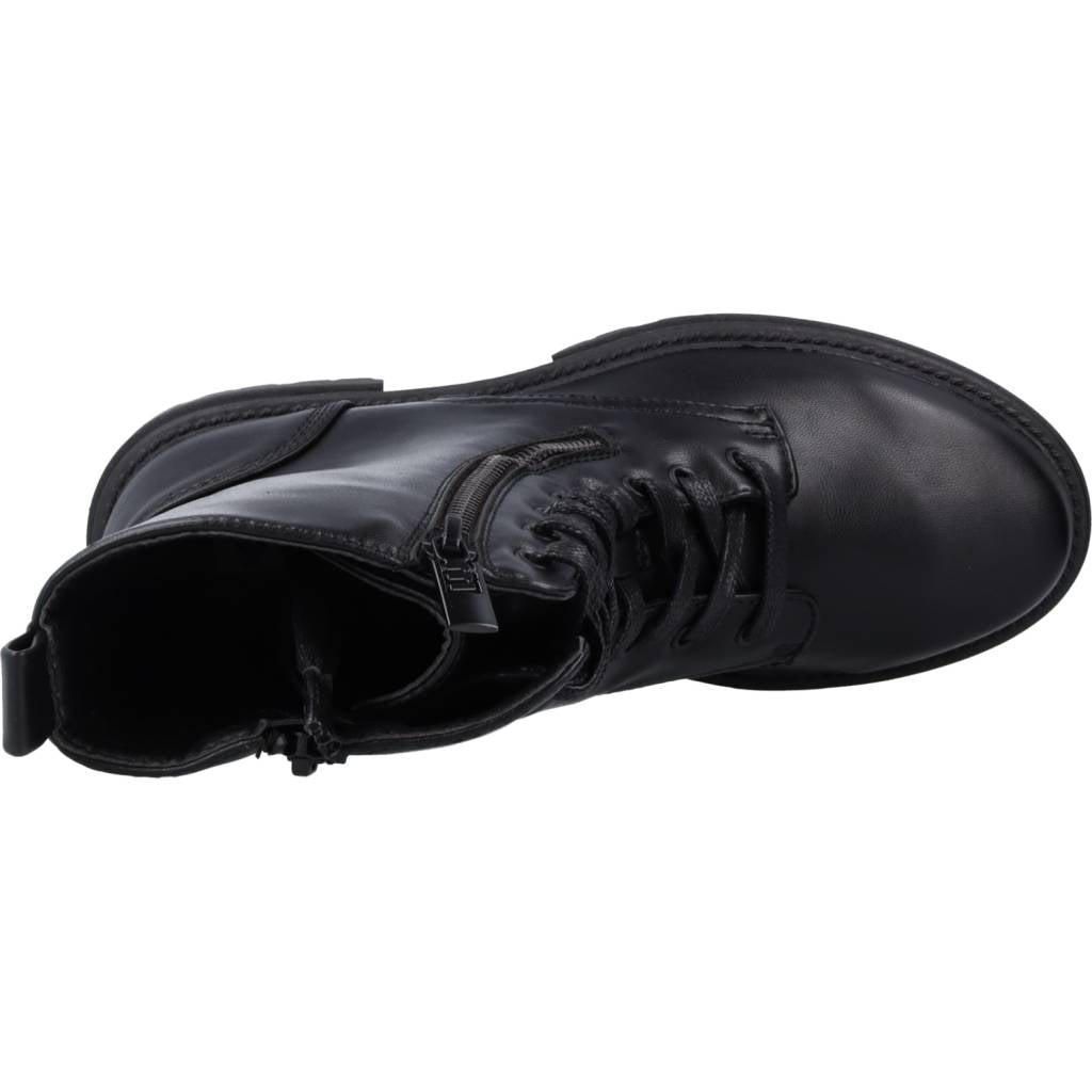 MTNG M en color C  (7)