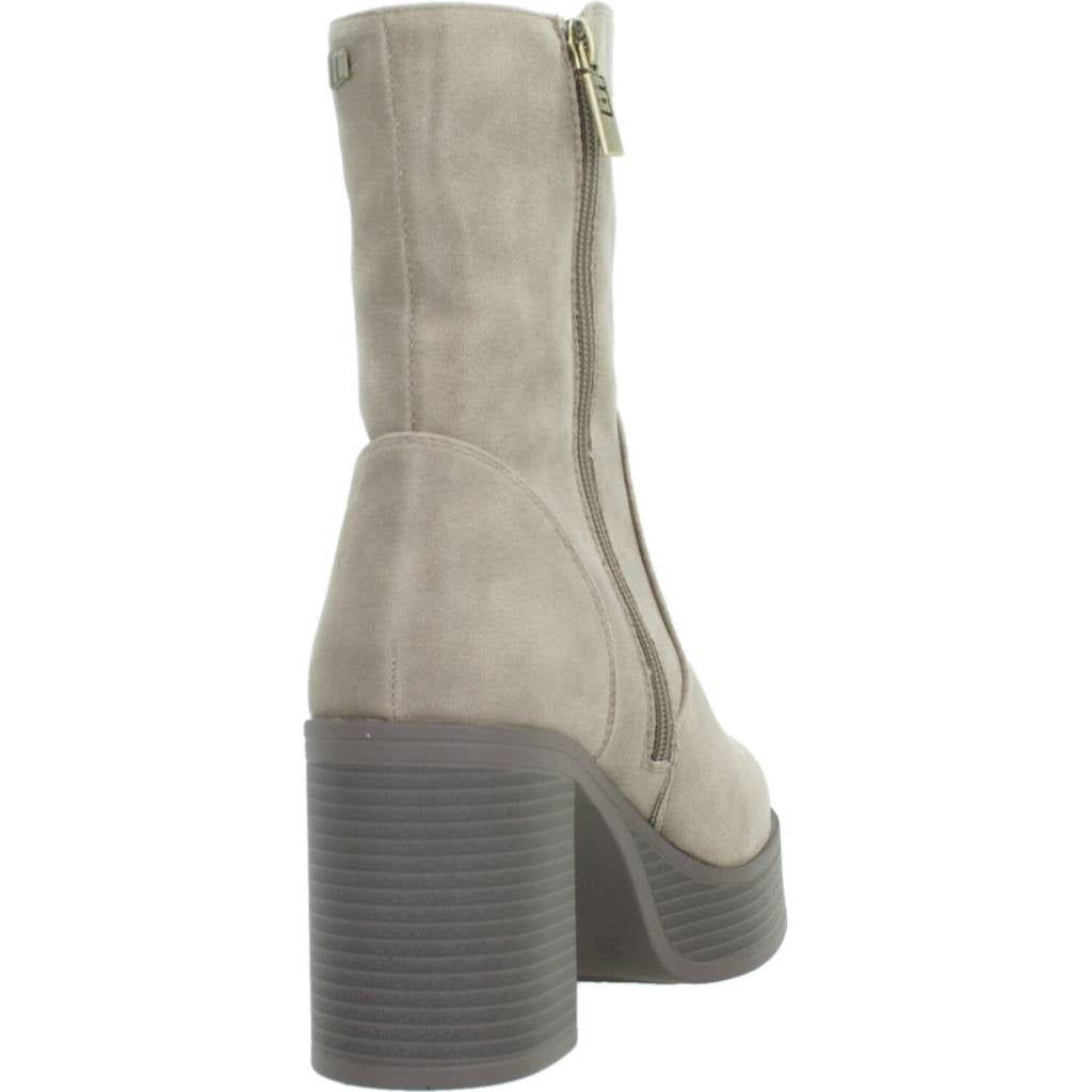 MTNG M en color C  (3)