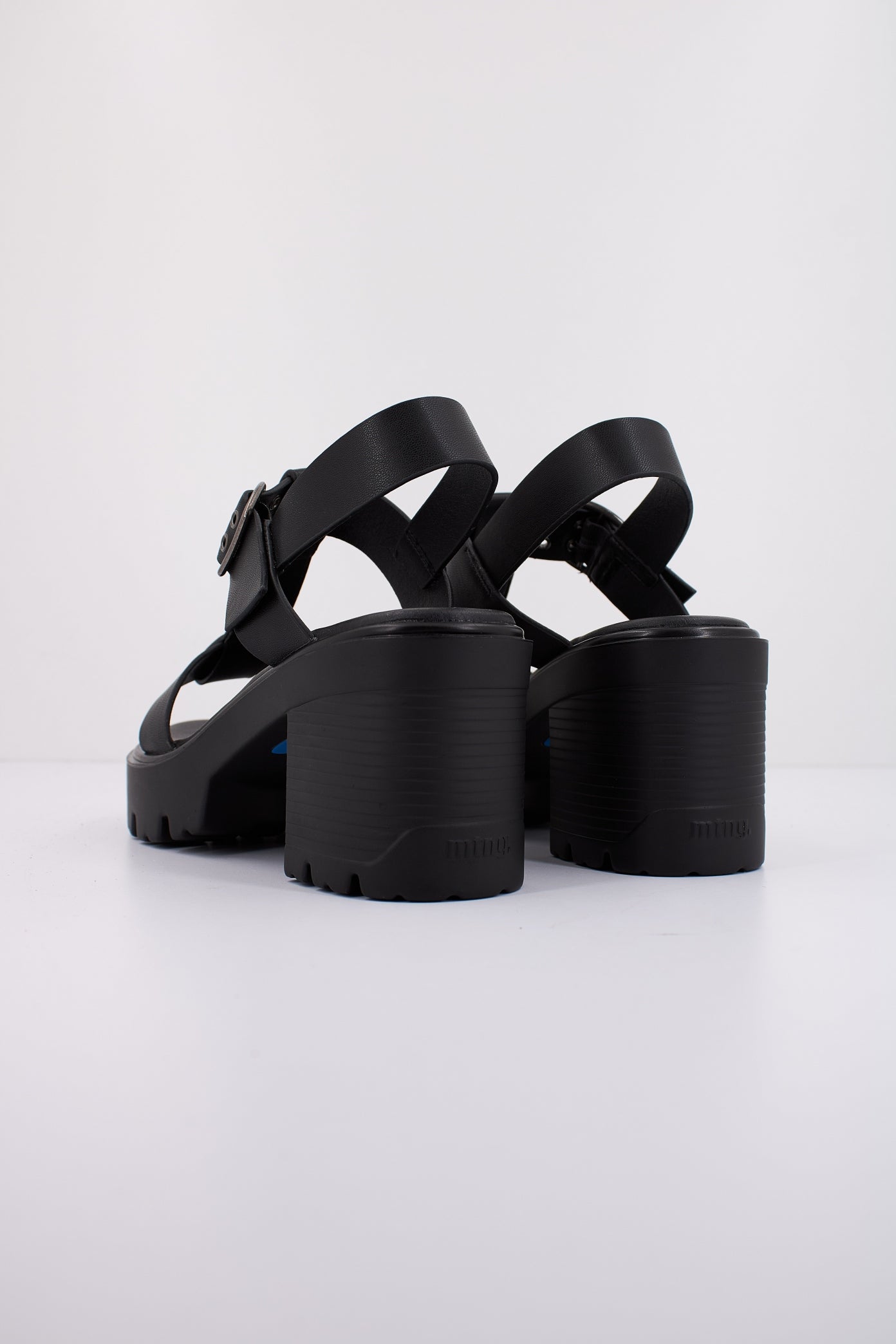 MTNG M  en color C  (3)