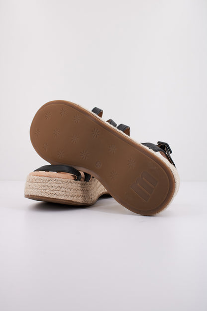 MTNG M en color C  (4)