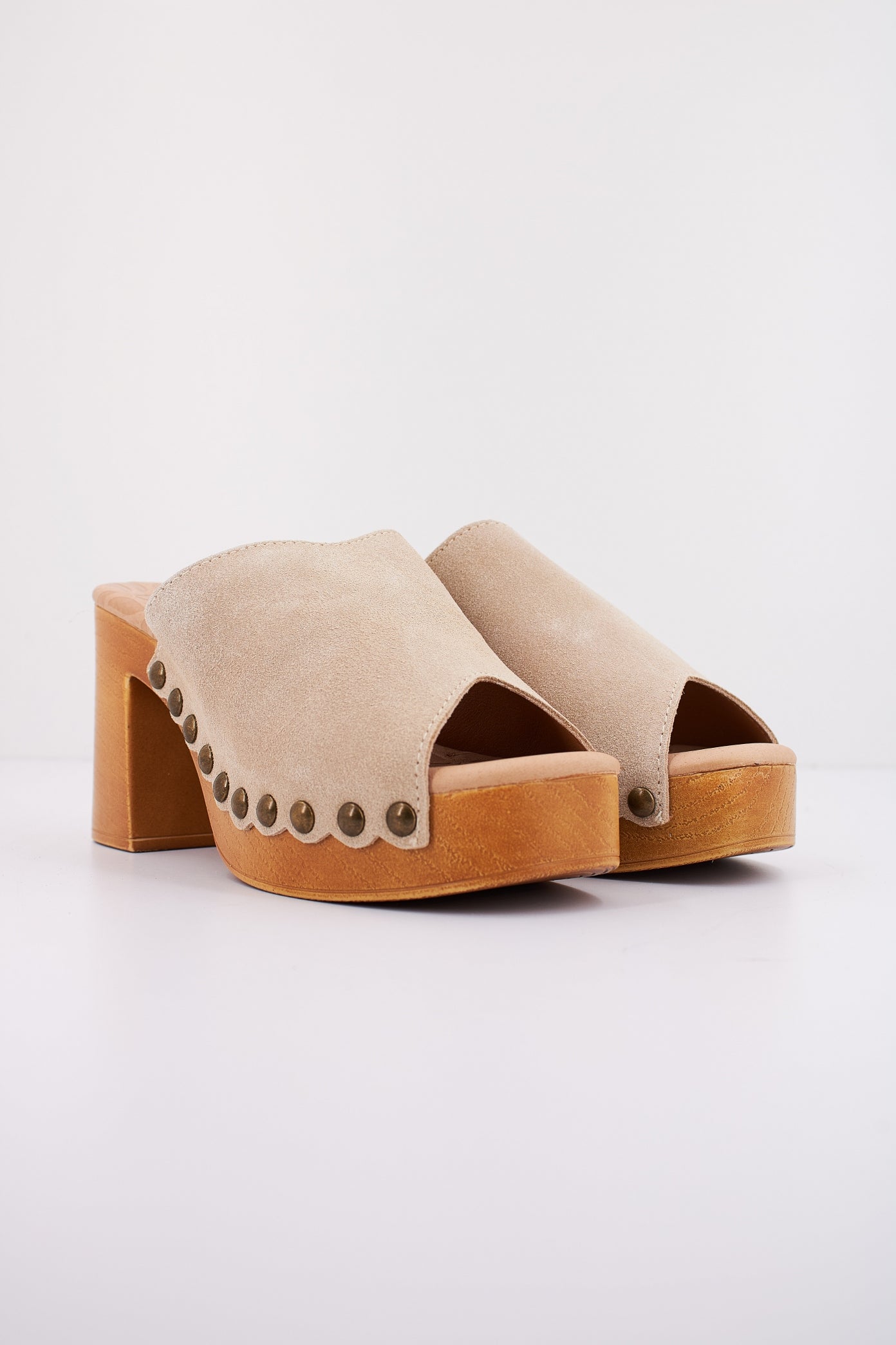 MTNG M en color C  (2)