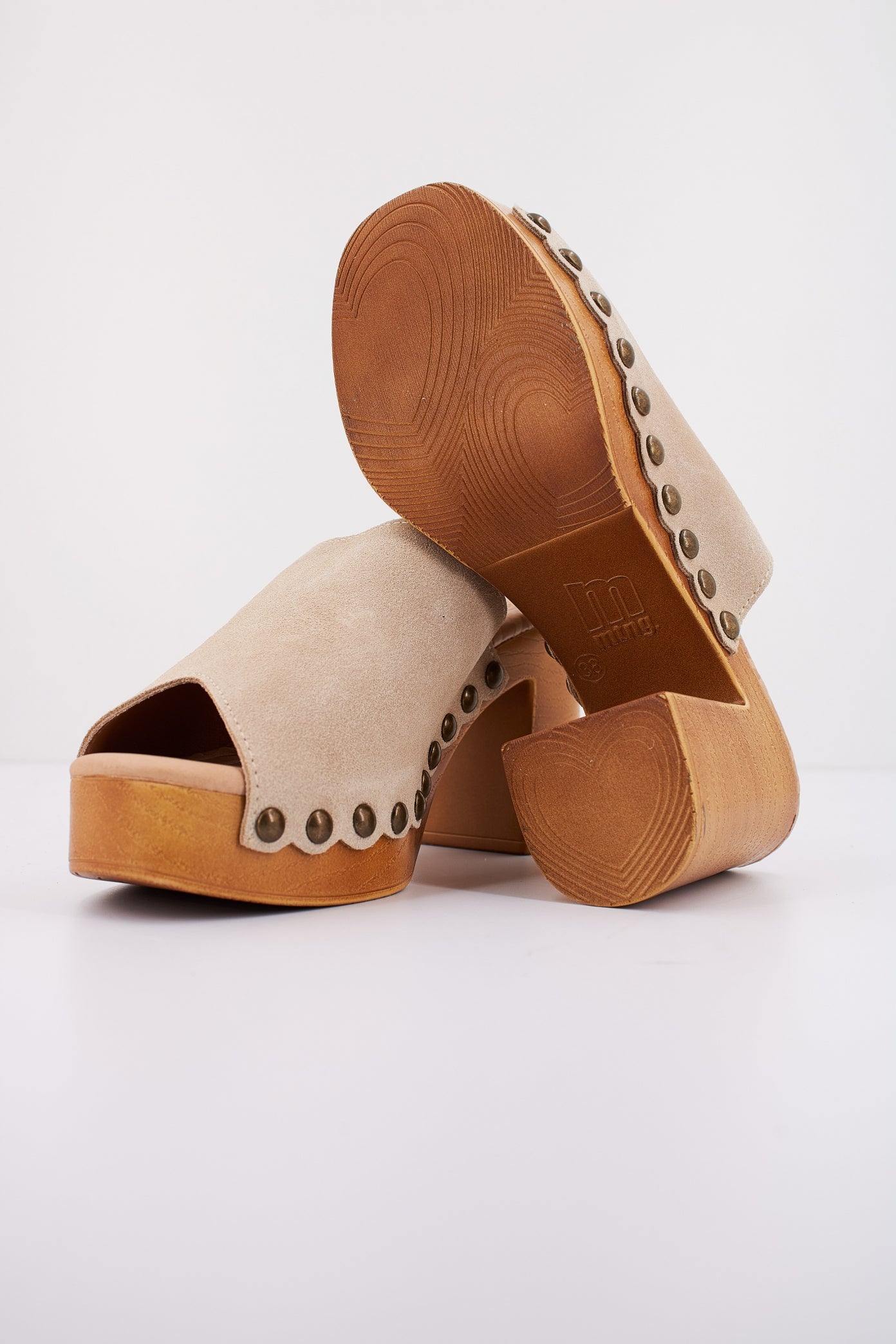 MTNG M en color C  (4)