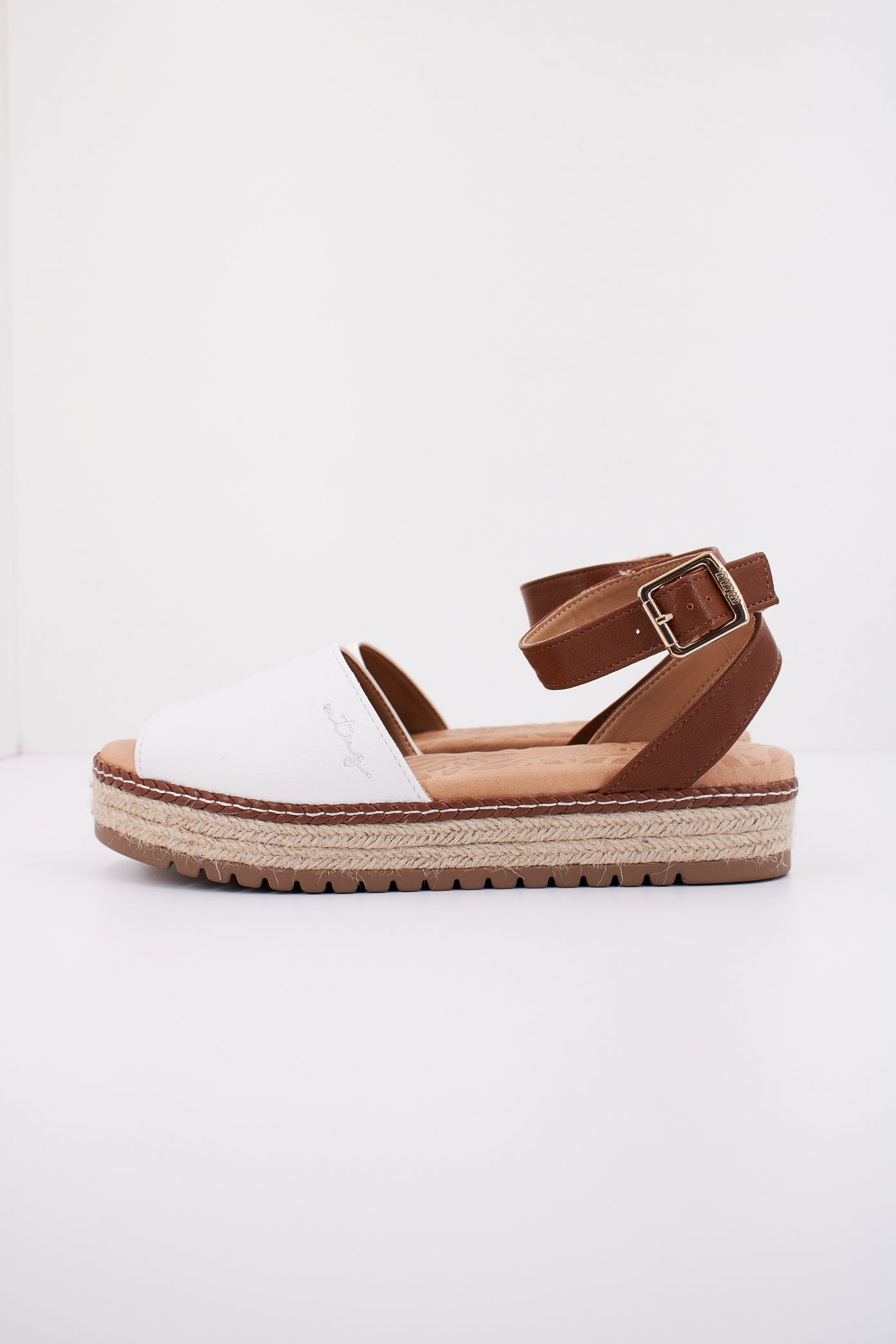 MTNG M  en color C  (1)