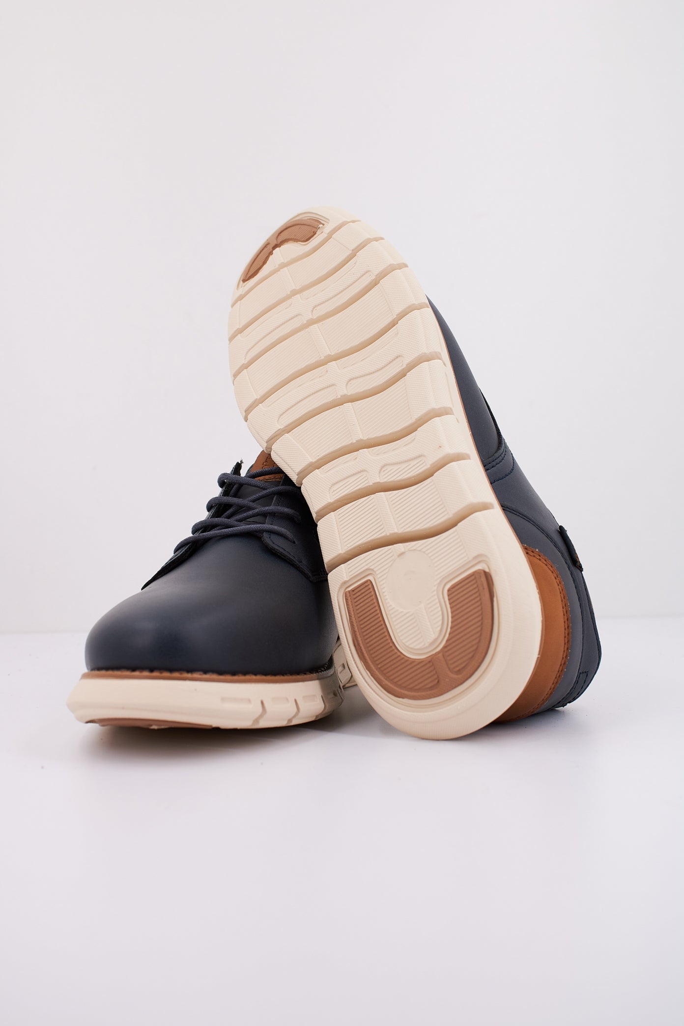 MTNG M en color C  (5)