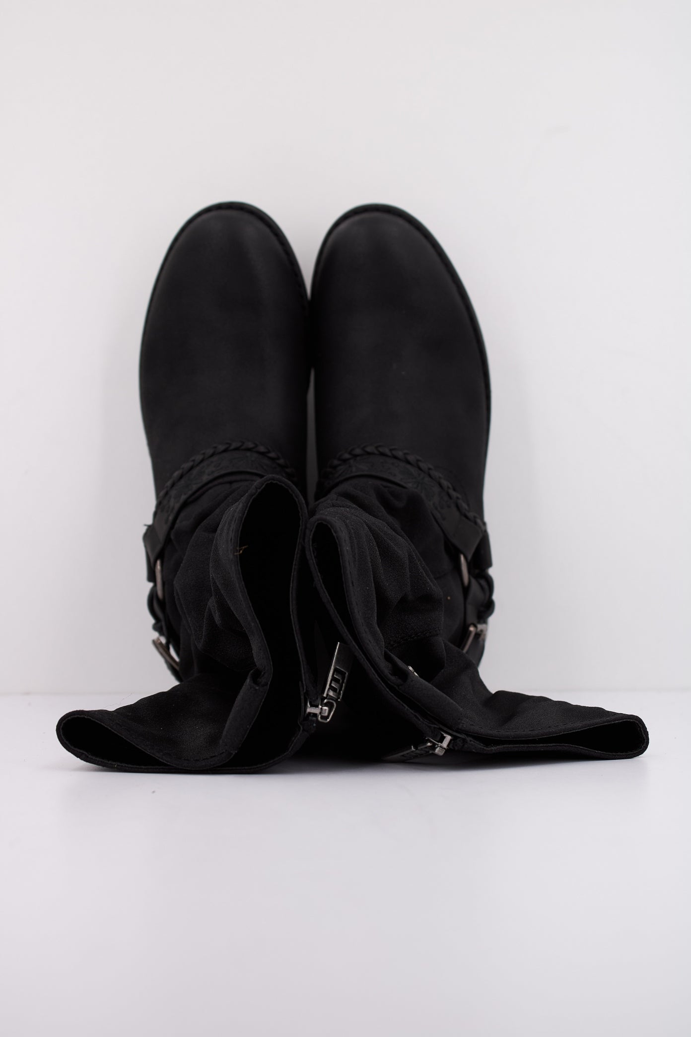 MTNG M  en color C  (3)