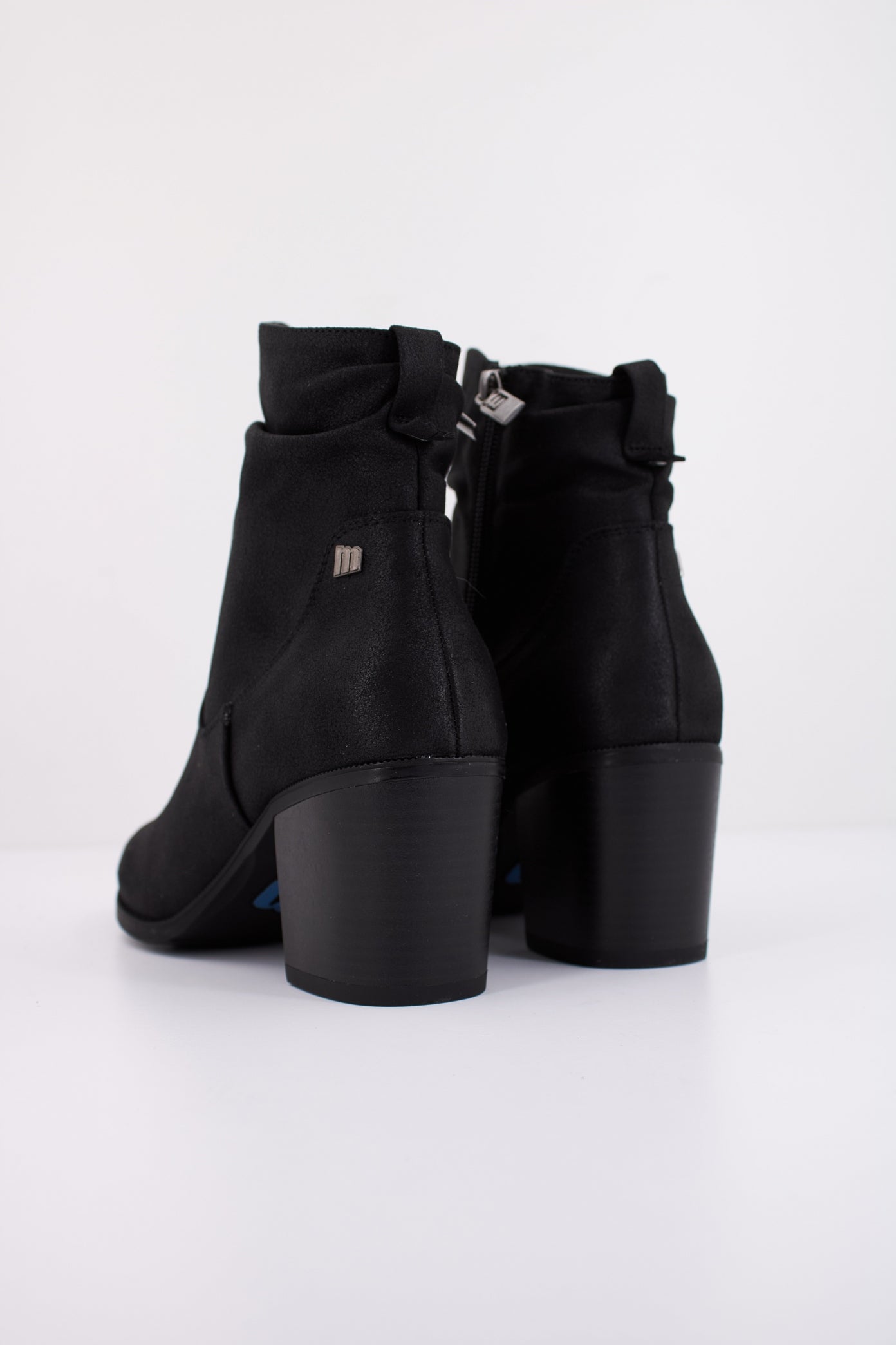 MTNG M  en color C  (4)