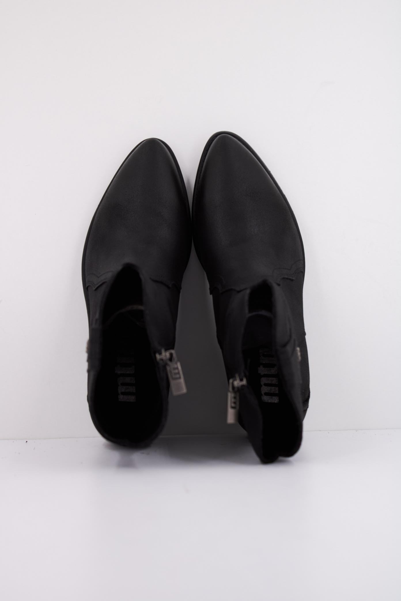 MTNG M  en color C  (3)