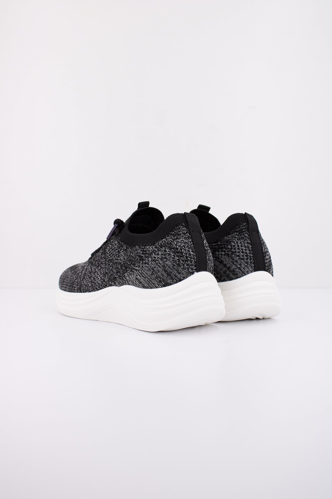 MTNG M  en color C  (4)