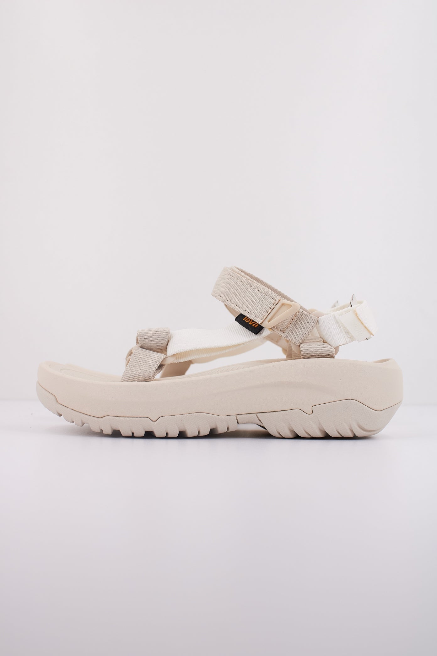 TEVA W HURRICANE XLT AM en color BHM  (1)