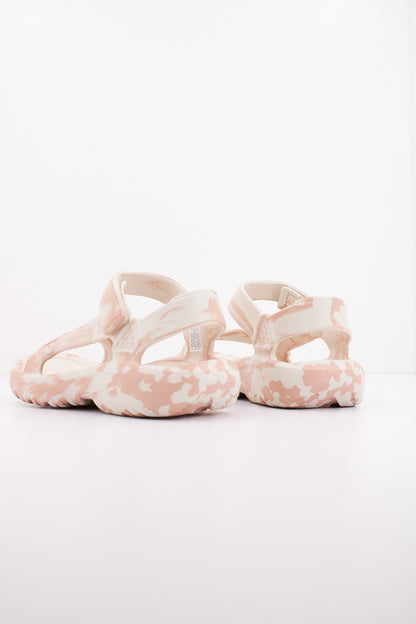 TEVA W HURRICANE en color MSS  (3)