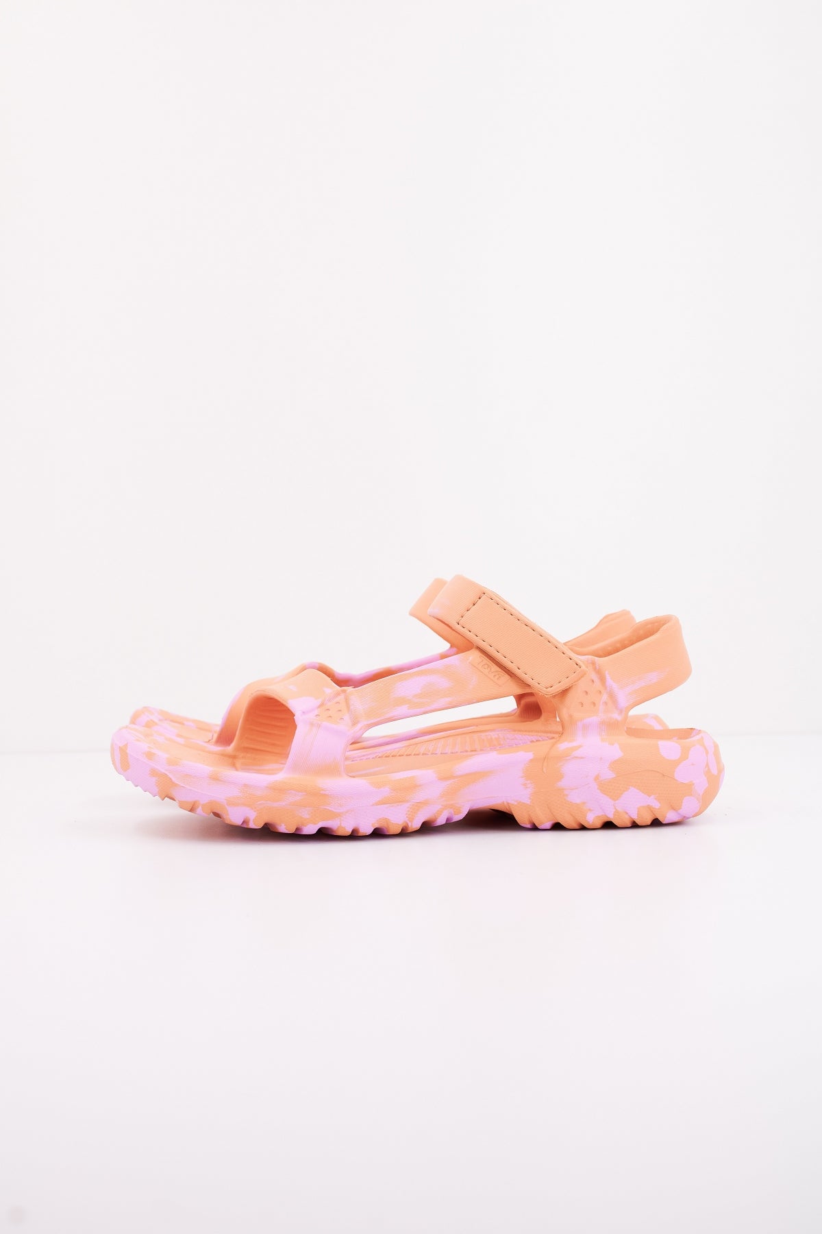 TEVA W HURRICANE en color PSW  (1)