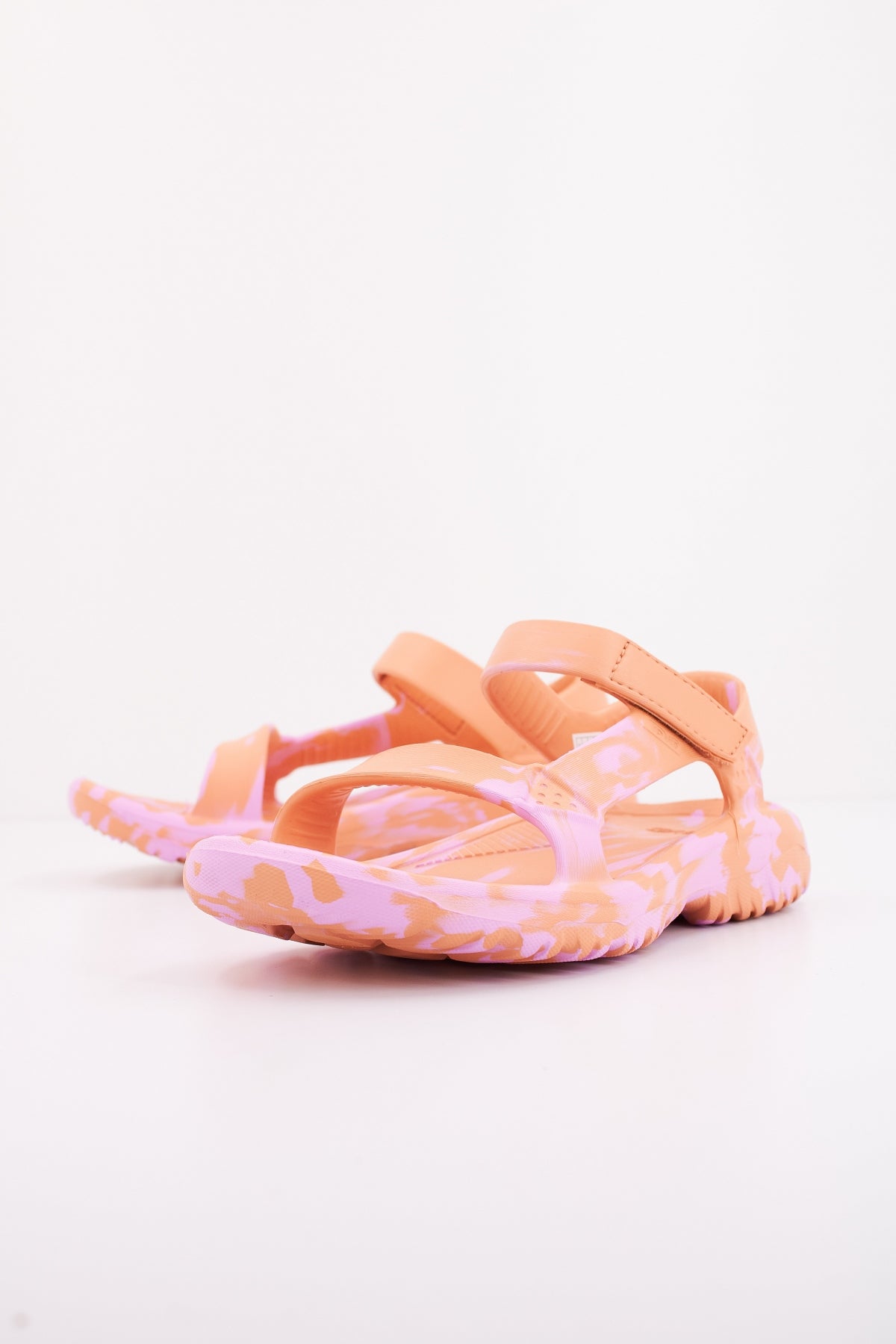TEVA W HURRICANE en color PSW  (2)