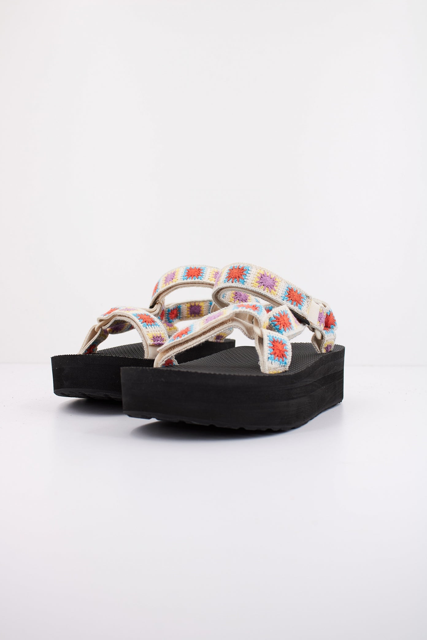 TEVA W FLATFORM UNIVERSAL en color EXP  (2)