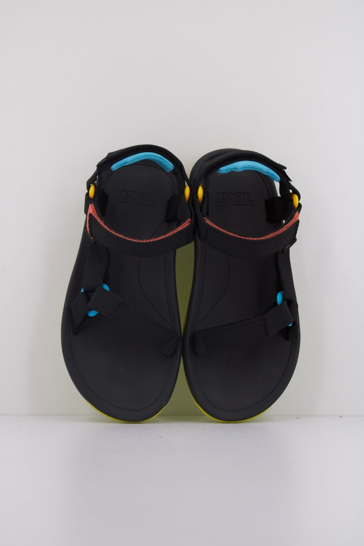 TEVA K HURRICANE XLT en color BLK  (3)