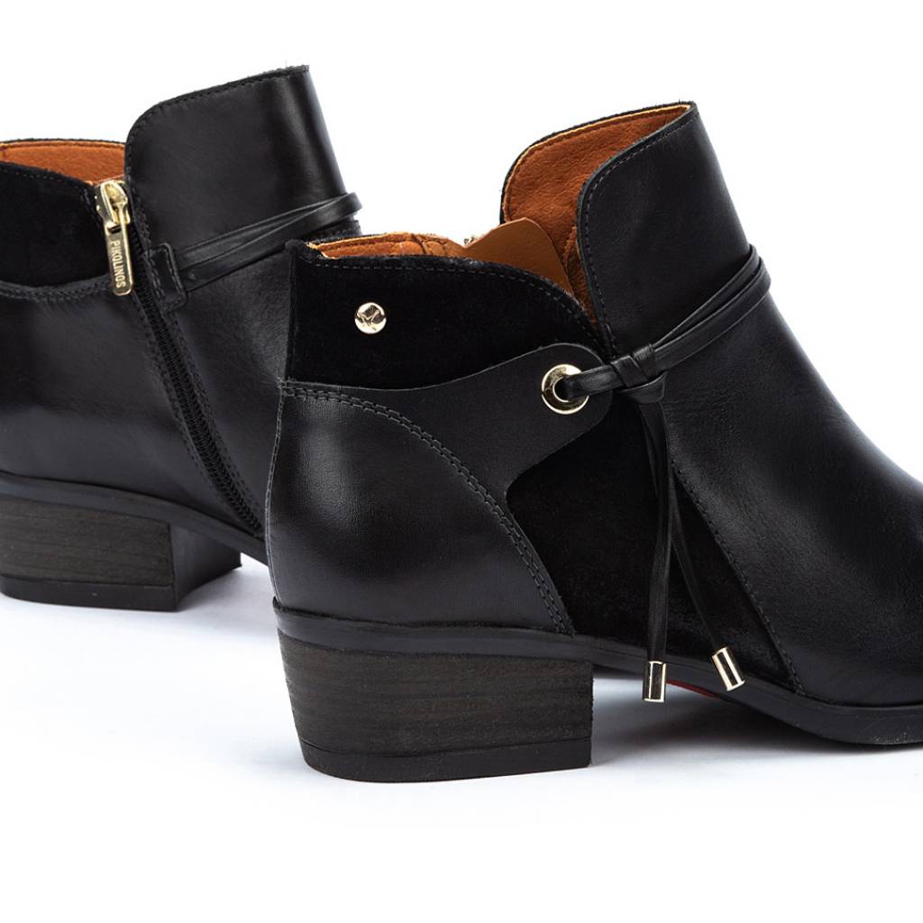 PIKOLINOS WU  en color BLACK  (5)