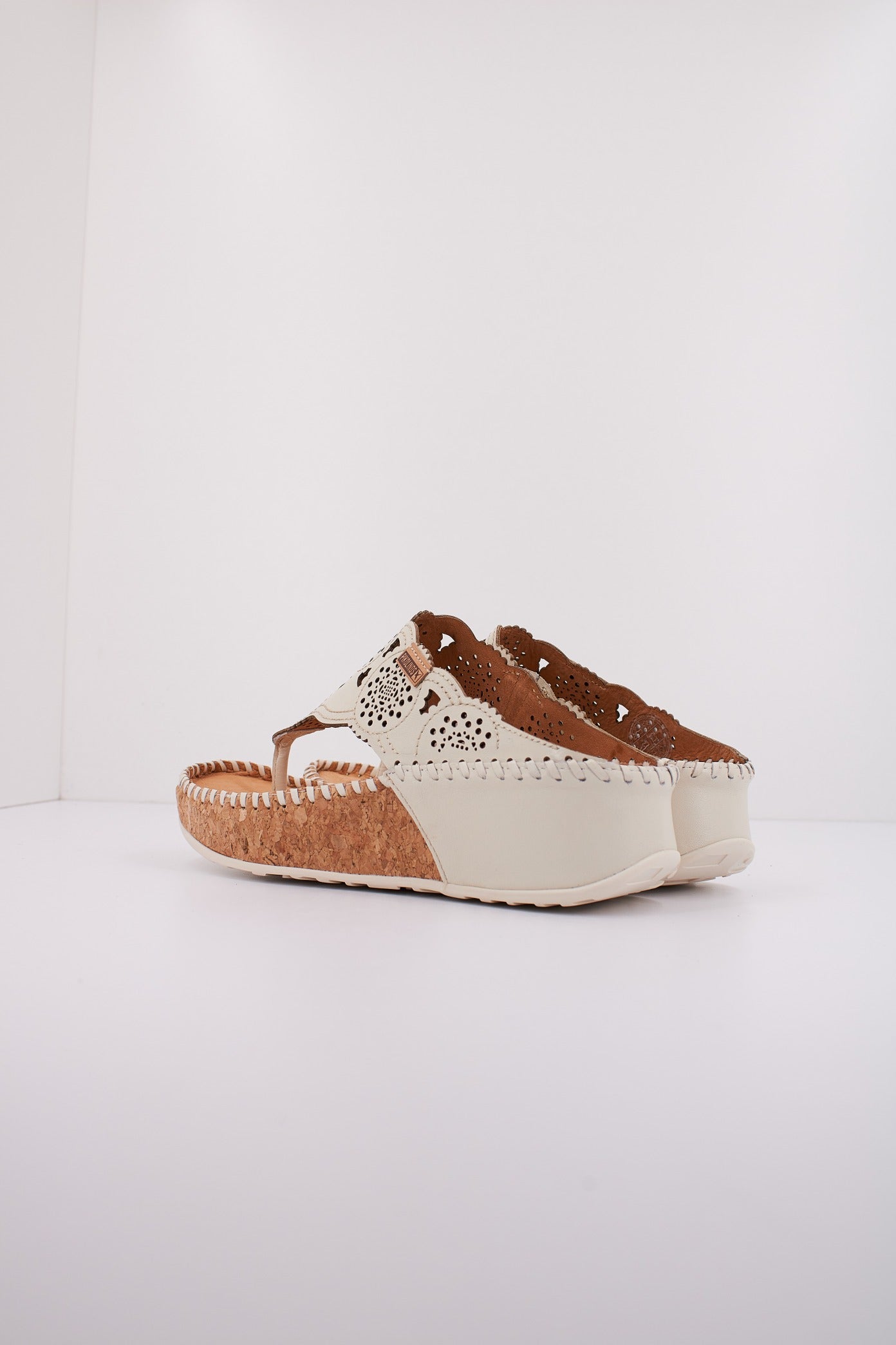 PIKOLINOS WC  en color NATA  (3)