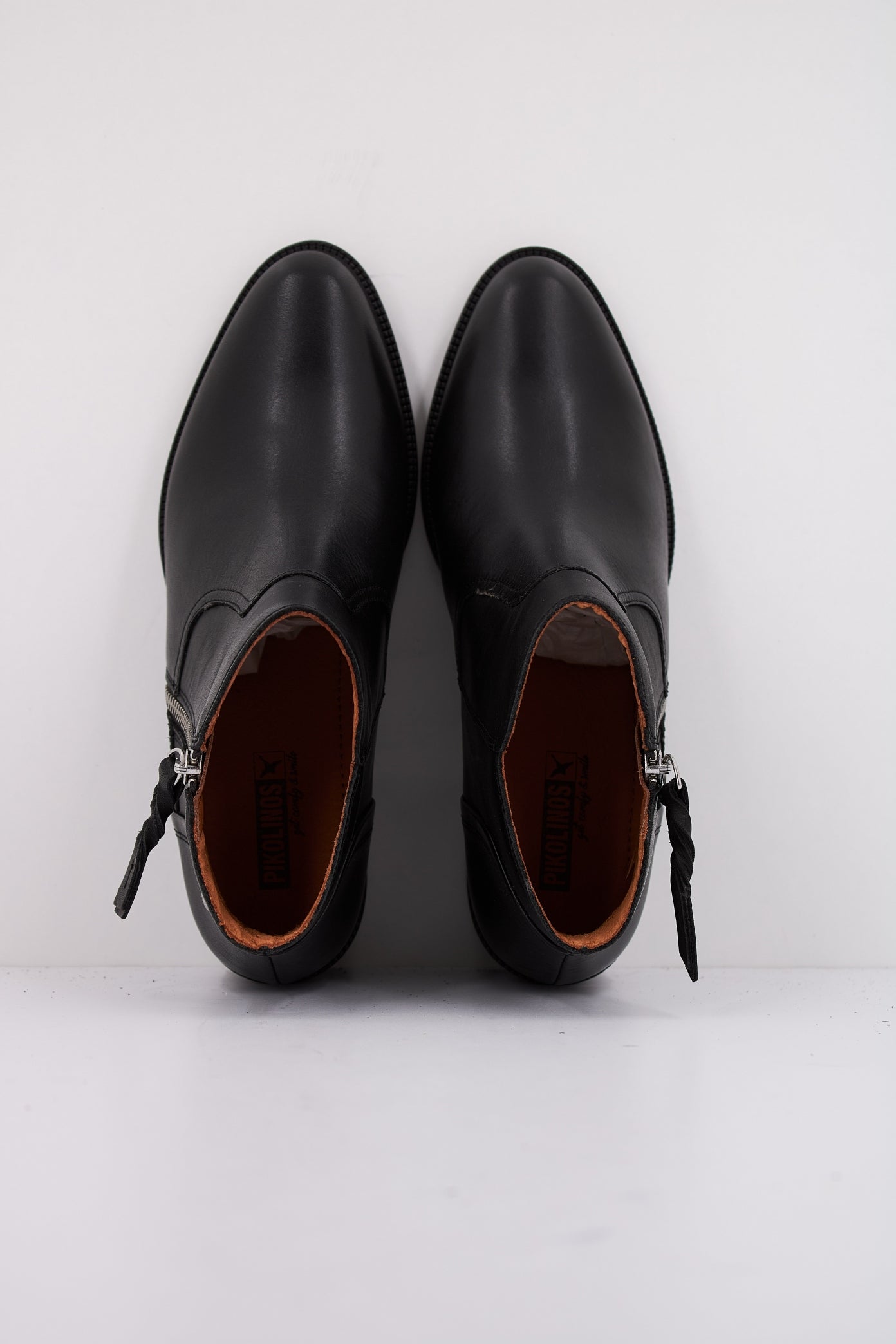 PIKOLINOS BACAROT WD  en color BLACK  (3)