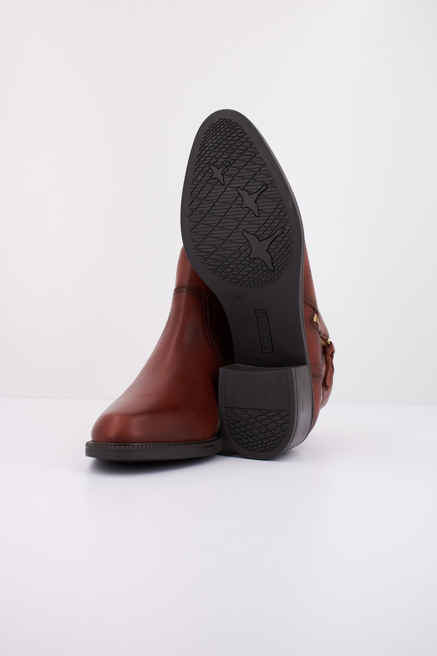 PIKOLINOS BACAROT WD  en color COGNAC  (5)