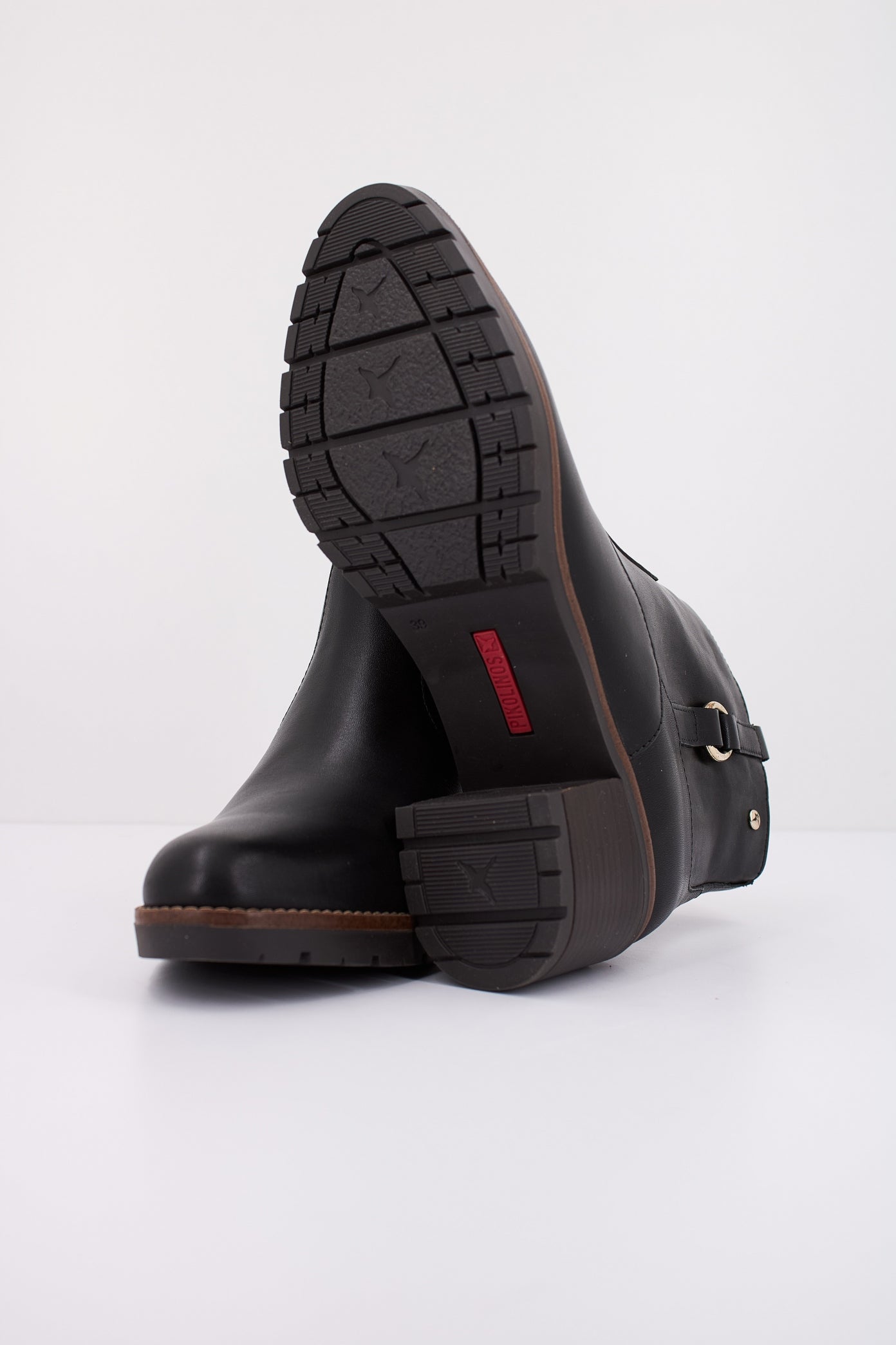 PIKOLINOS LLANES WH  en color BLACK  (5)