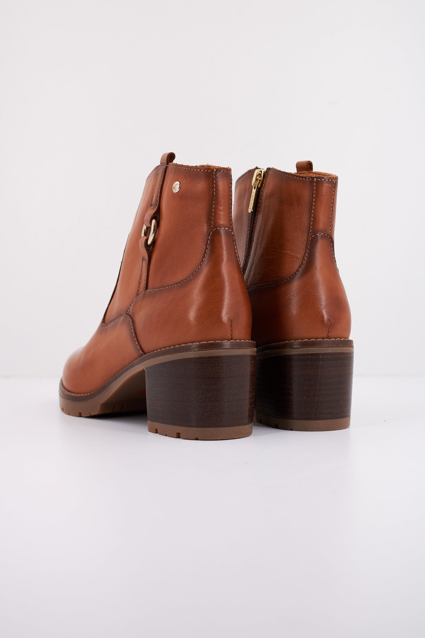 PIKOLINOS LLANES WH  en color BRANDY  (4)