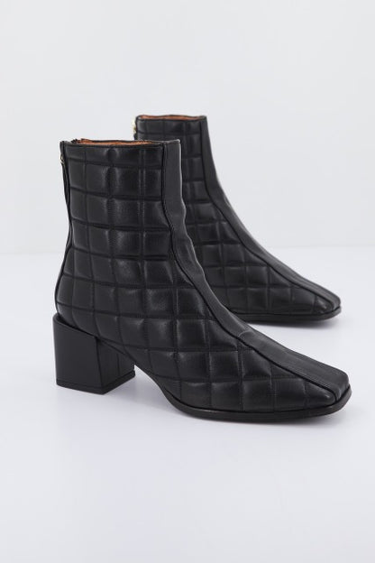 ÁNGEL ALARCÓN HEGEN  en color NEGRO  (2)