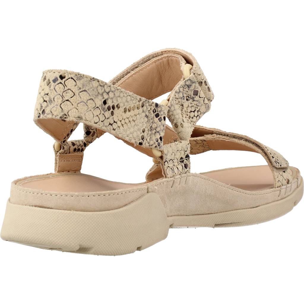 CLARKS TRI SPORTY en color TAUPE  (3)