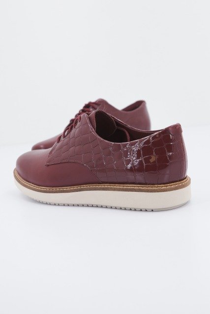 CLARKS GLICK DARBY en color MERLOT  (3)