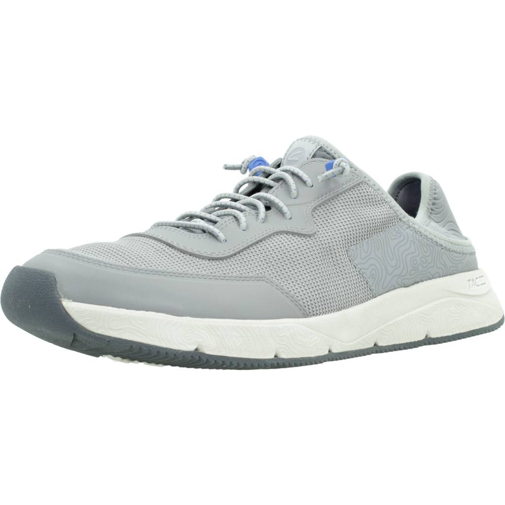 CLARKS  DAVIS LOW en color GREY  (1)