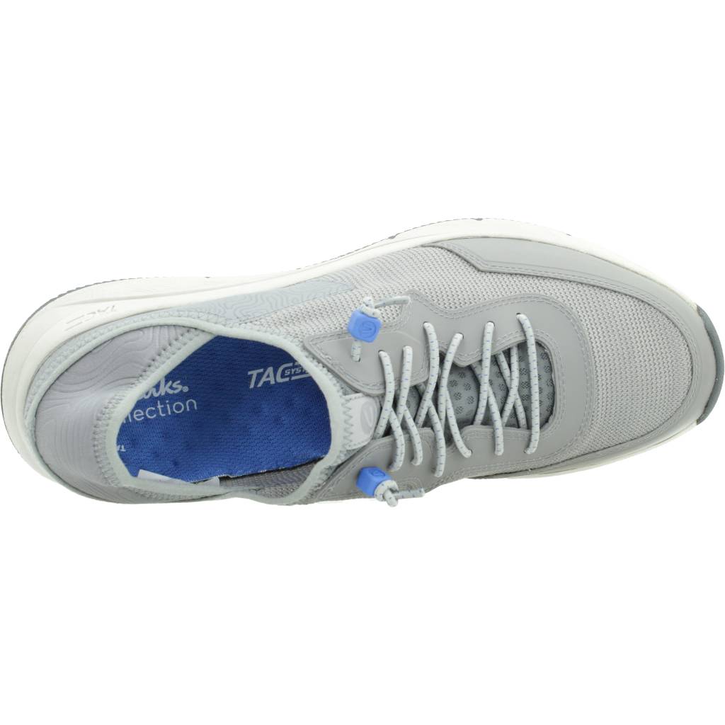 CLARKS  DAVIS LOW en color GREY  (7)