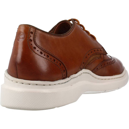 CLARKS DENNET WING en color DKTAN  (3)