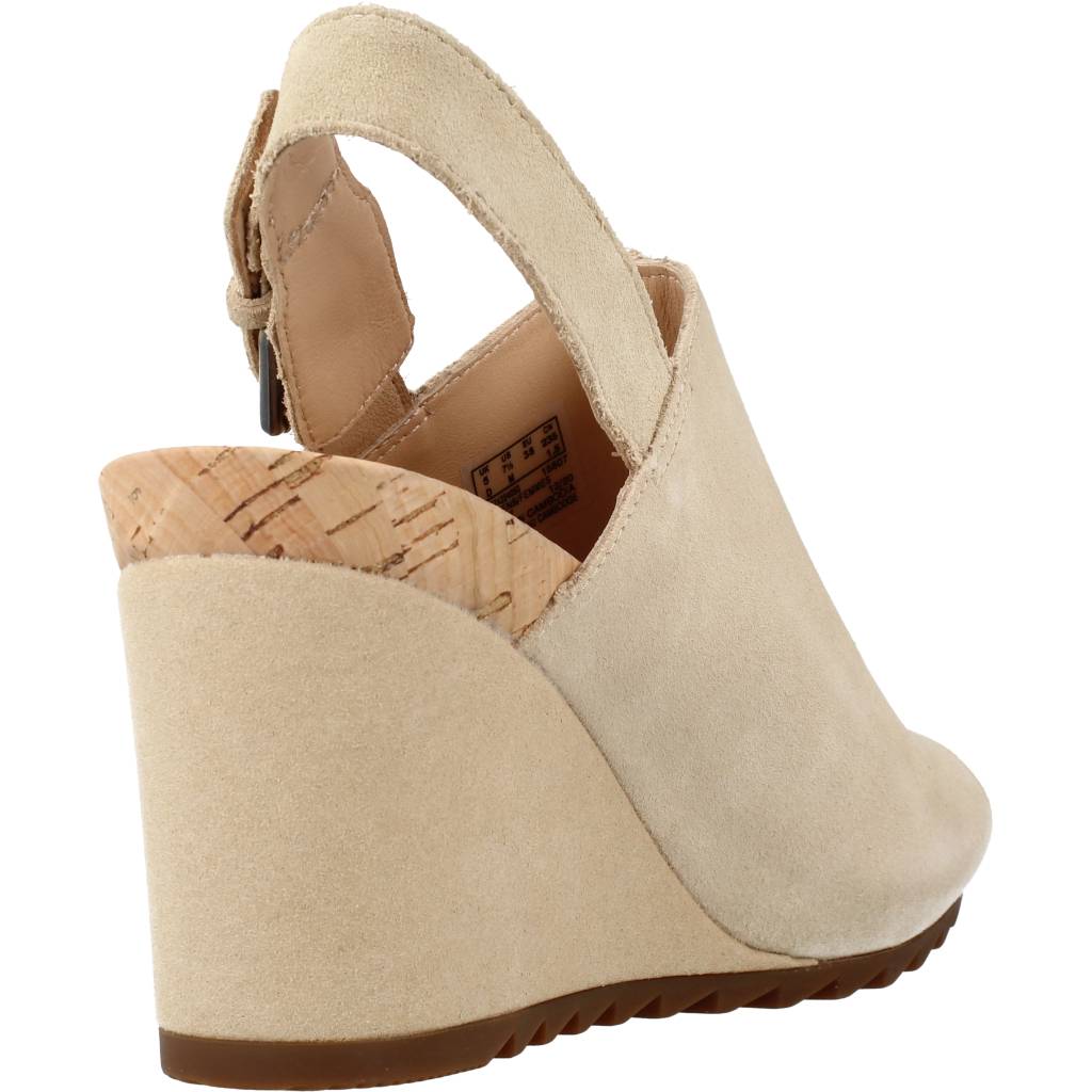 CLARKS FLEX STITCH en color TAUPE  (3)