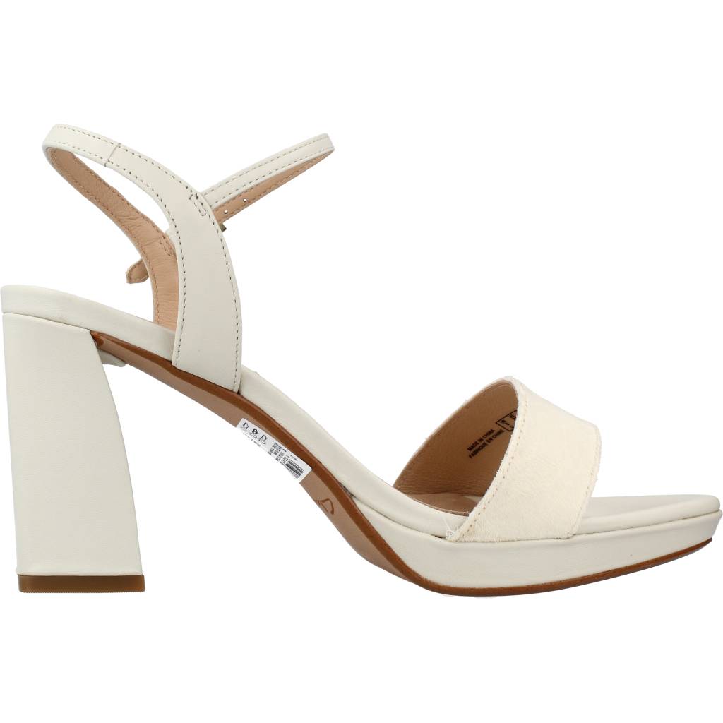 CLARKS VISTA STRAP en color WHITE  (4)