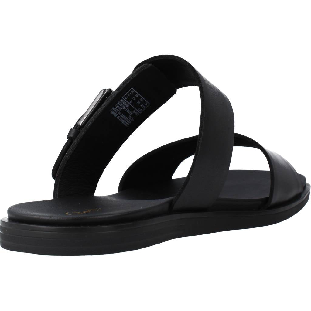 CLARKS  en color BLACK  (3)