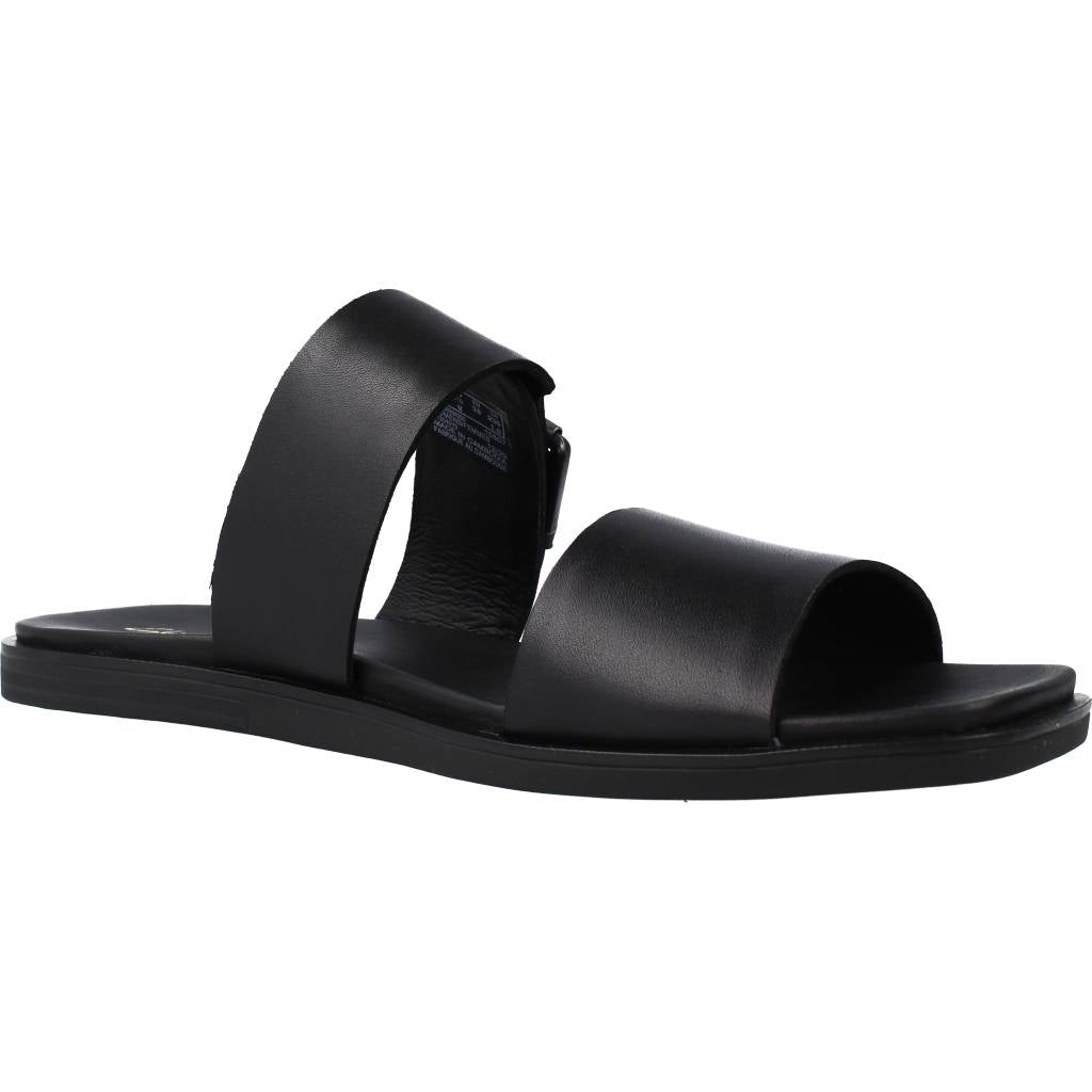 CLARKS  en color BLACK  (5)