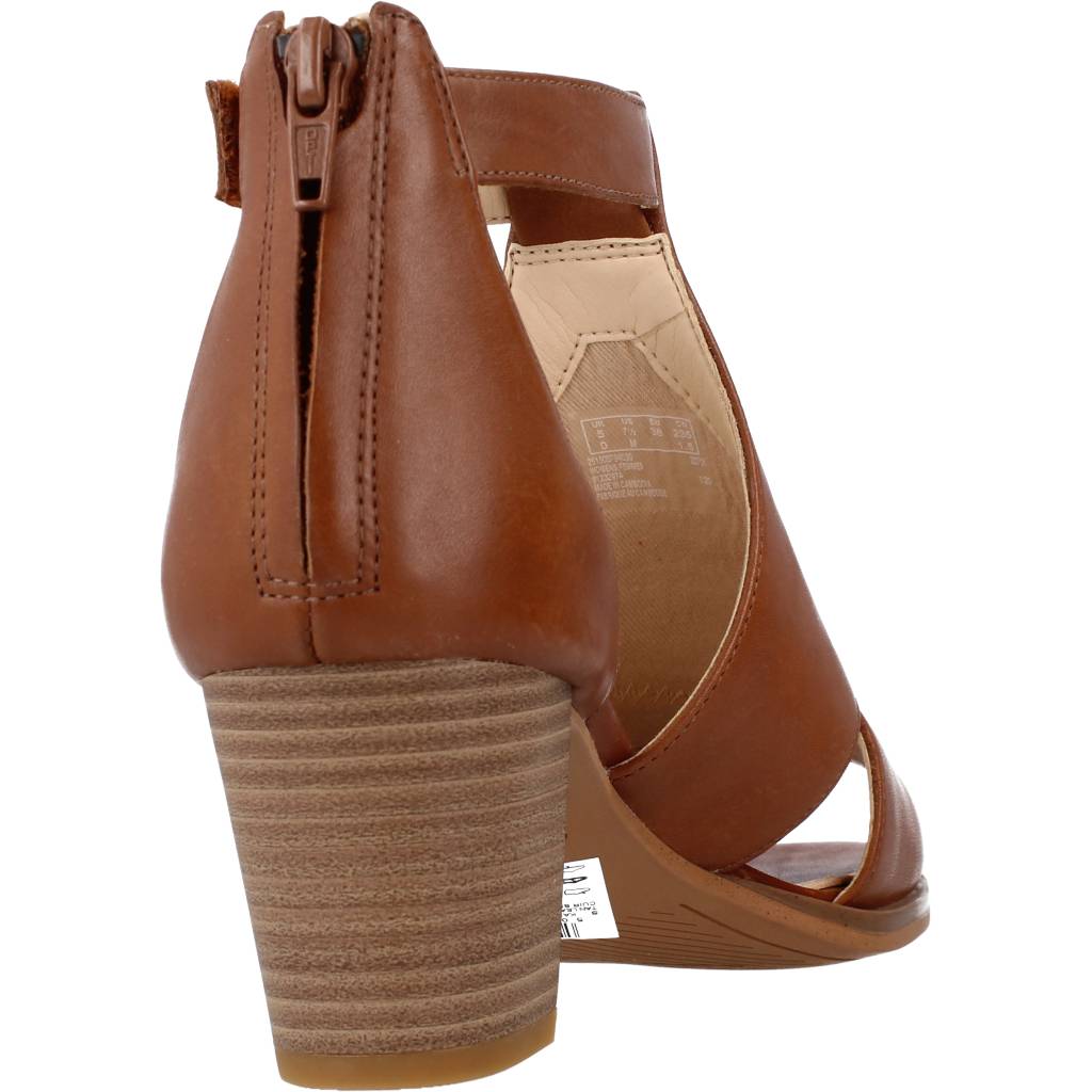 CLARKS KAYLIN GLAD en color TAN  (3)