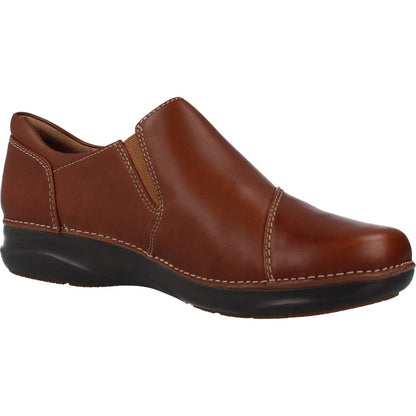 CLARKS  APPLEY ZIP en color TAN  (5)