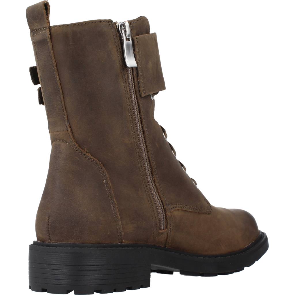 CLARKS ORINOCO LACE en color OLIVE  (3)
