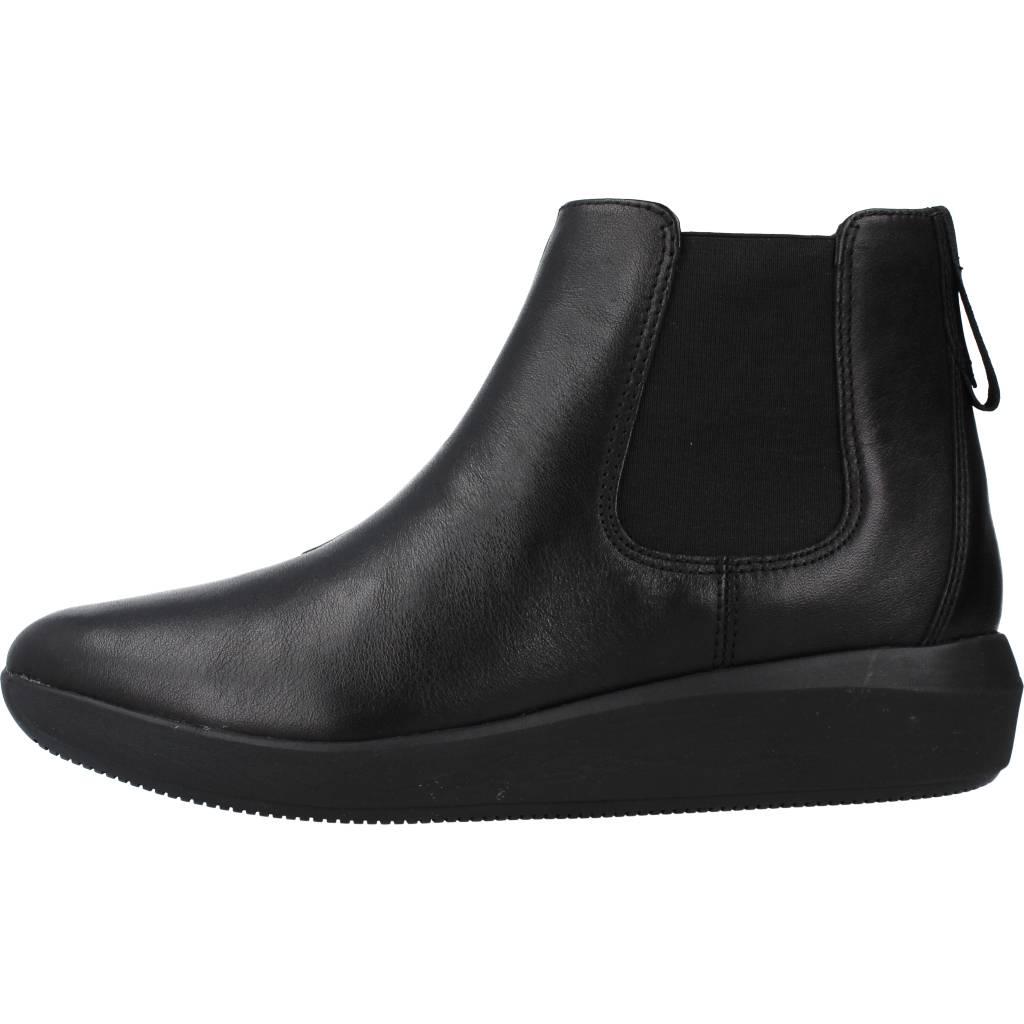 CLARKS TAWNIA MID en color BLACK  (2)