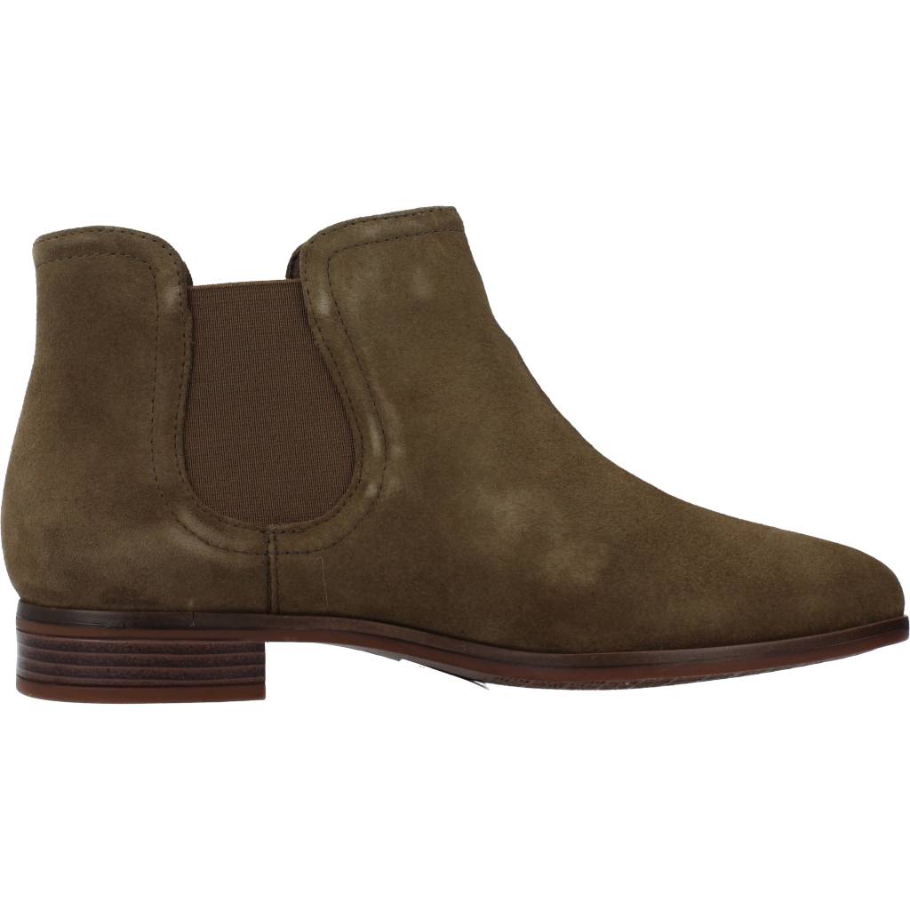 CLARKS TRISH CHELSEA en color OLIVE  (4)