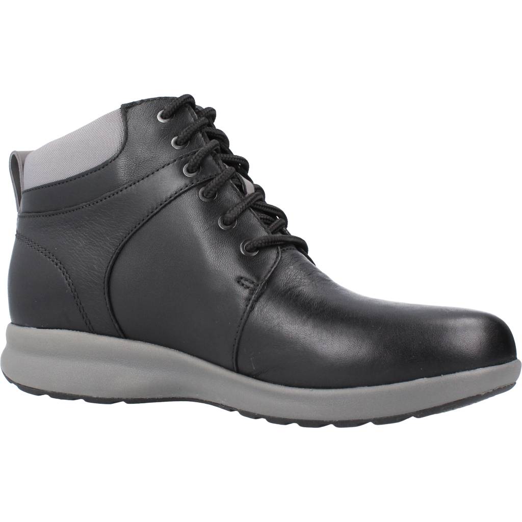 CLARKS UN ADORN WALK en color BLACK  (5)