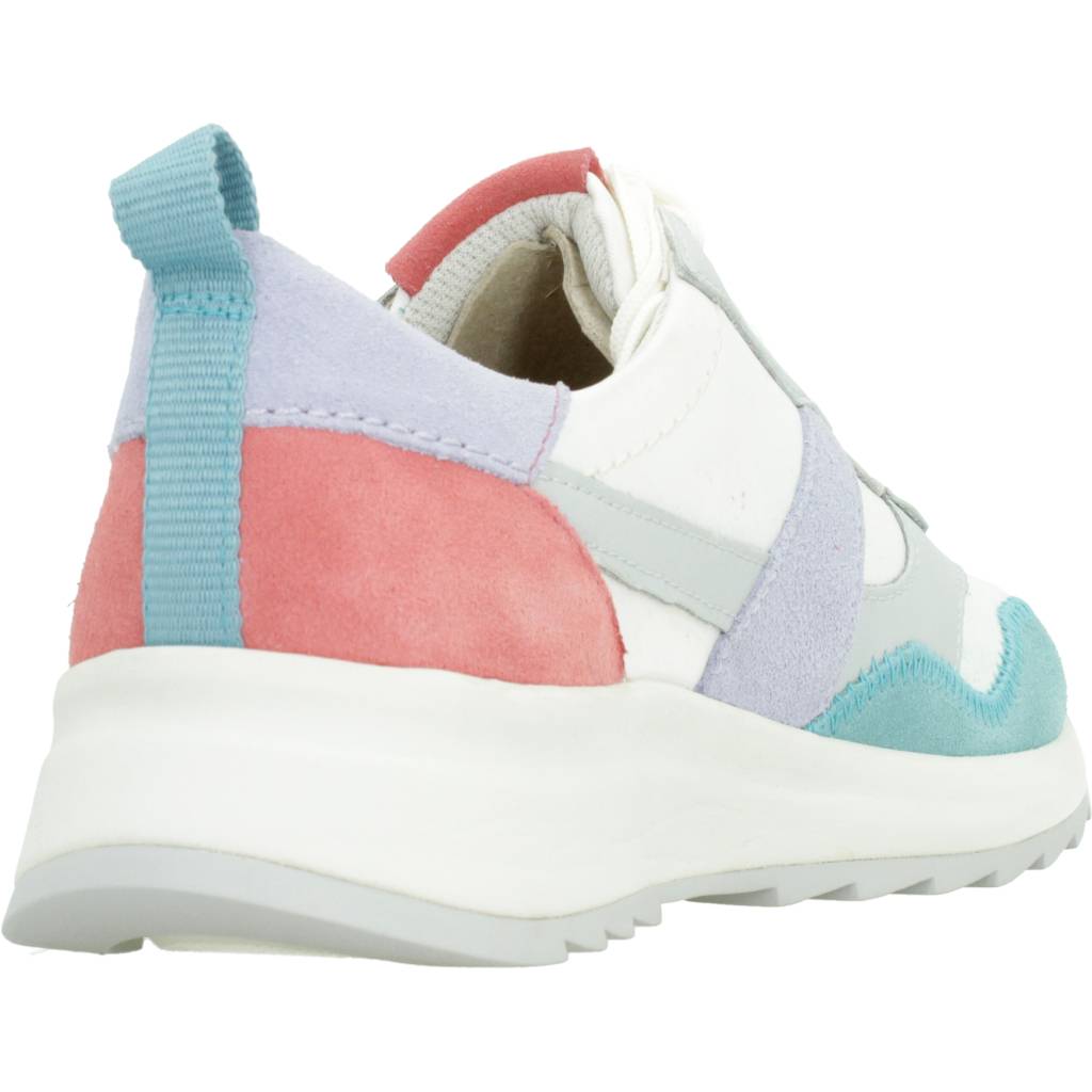 CLARKS  DASLITE JAZZ en color LILAC  (3)