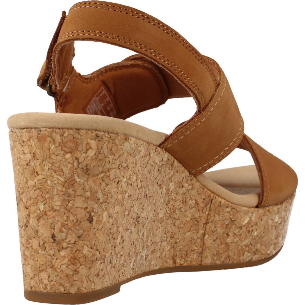 CLARKS ROSE LANE en color TAN  (3)