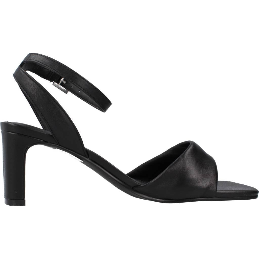 CLARKS SEREN STRAP en color BLACK  (4)