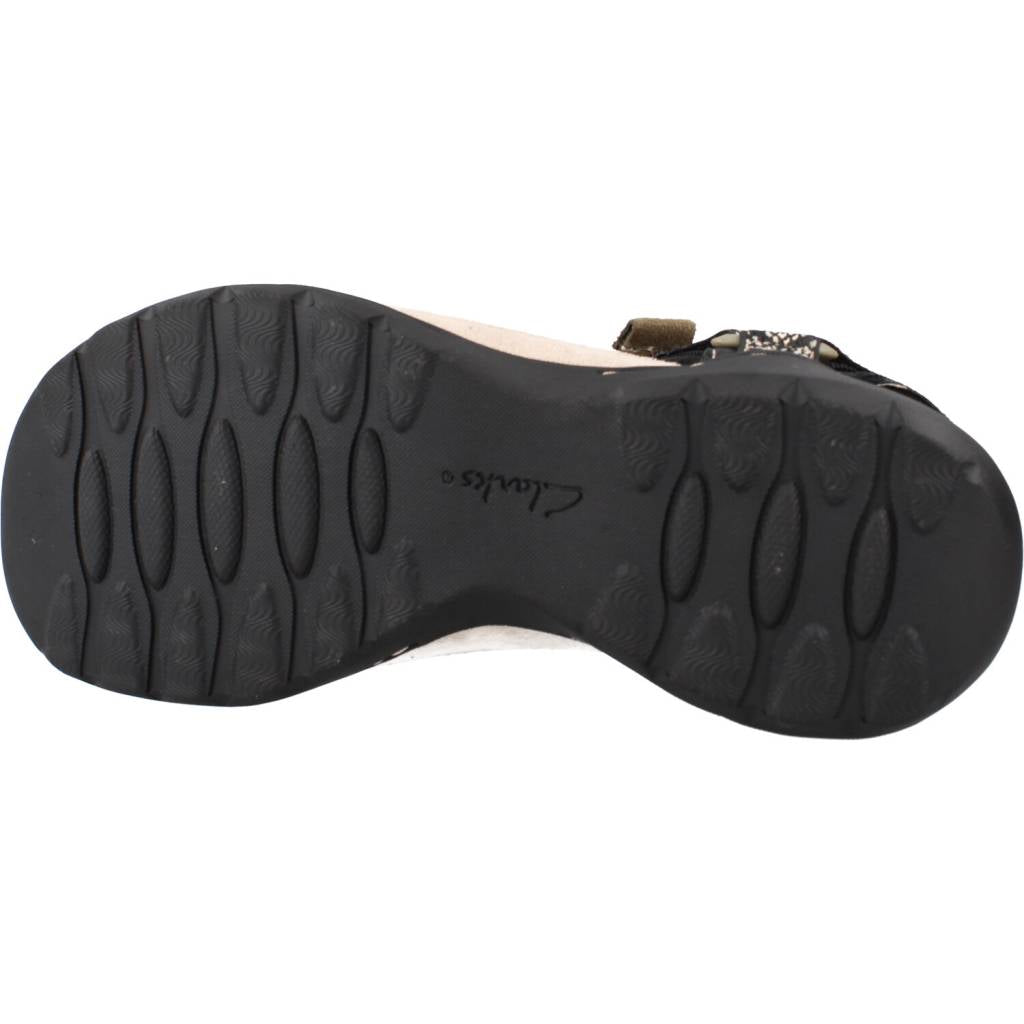 CLARKS  AMANDA STEP en color BLACK  (6)