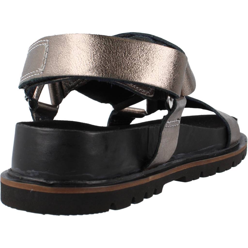 CLARKS  ORIANNA en color SPRTYMTLLC  (3)
